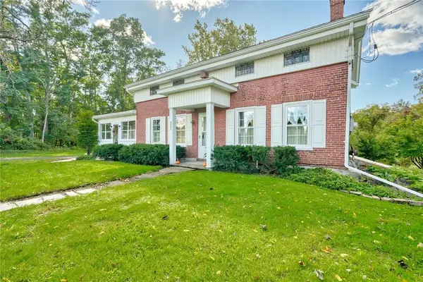 9885 W Ridge RD, Brockport, NY 14420