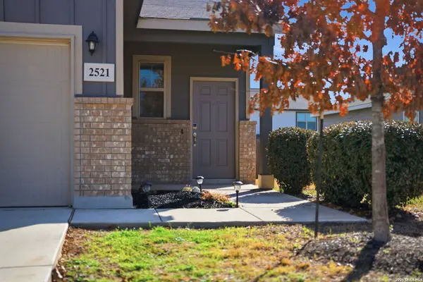 2521 Hiddenbrooke Trace, Seguin, TX 78155