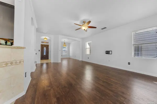 6011 Enchantment, San Antonio, TX 78218