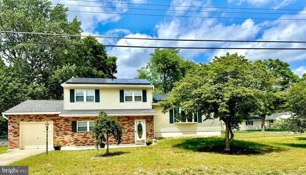 103 RED FEATHER TRL, Browns Mills, NJ 08015