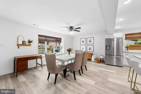 6 LAURA LN, Marlton, NJ 08053