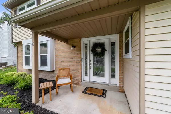 6 LAURA LN, Marlton, NJ 08053