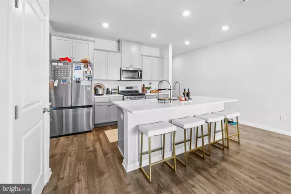 30 MARION AVE, Bordentown, NJ 08505