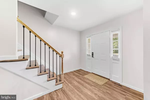 13 RETREAT RD, Southampton, NJ 08088