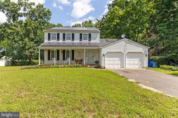 13 RETREAT RD, Southampton, NJ 08088