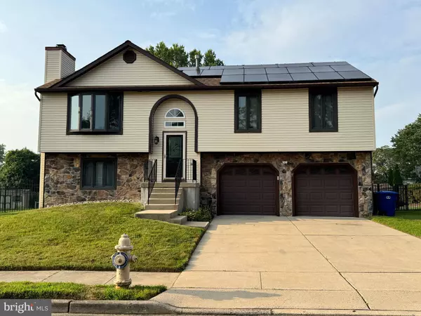 27 PARC RIDGE DR, Mount Holly, NJ 08060