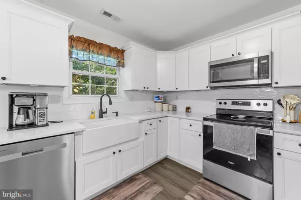 209 REEVES AVE, Browns Mills, NJ 08015