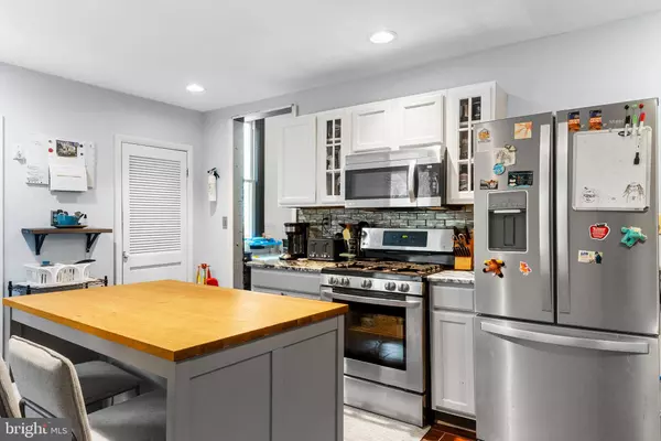 118 PEARL ST, Mount Holly, NJ 08060