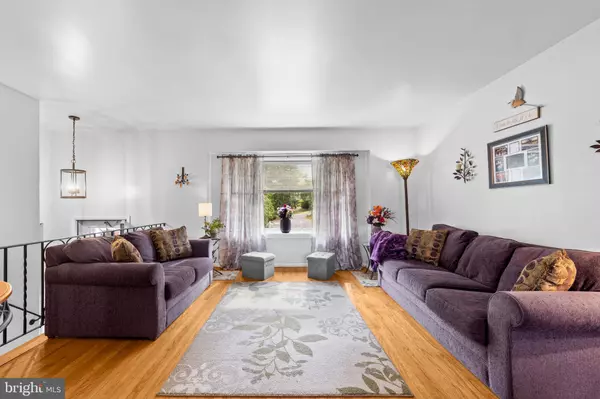 1606 GORDON RD, Burlington, NJ 08016