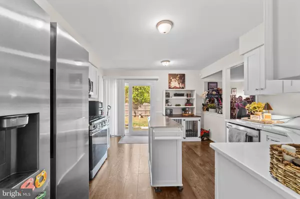 3 PRINCE CHARLES CT, Marlton, NJ 08053