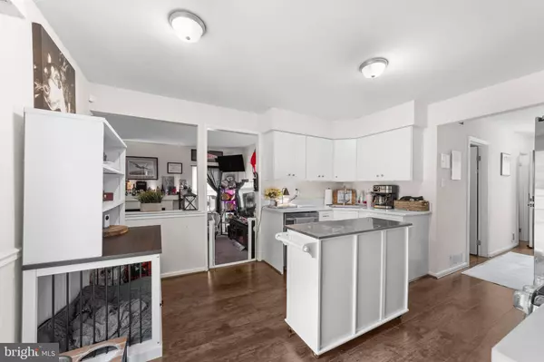 3 PRINCE CHARLES CT, Marlton, NJ 08053