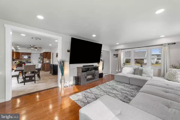 43 GALTON LN, Willingboro, NJ 08046