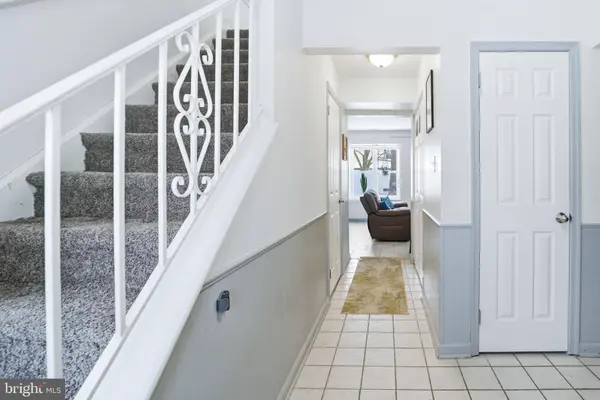 8 ARK CT, Sewell, NJ 08080