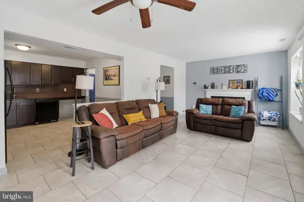 8 ARK CT, Sewell, NJ 08080