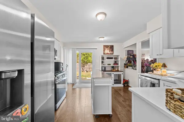 3 PRINCE CHARLES CT, Marlton, NJ 08053