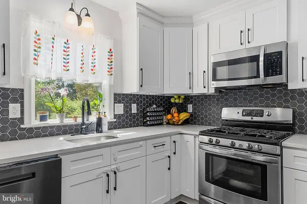 590 SUNHAVEN DR, Clayton, NJ 08312