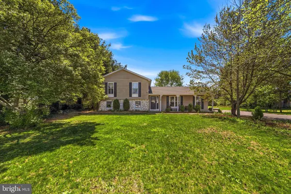 590 SUNHAVEN DR, Clayton, NJ 08312