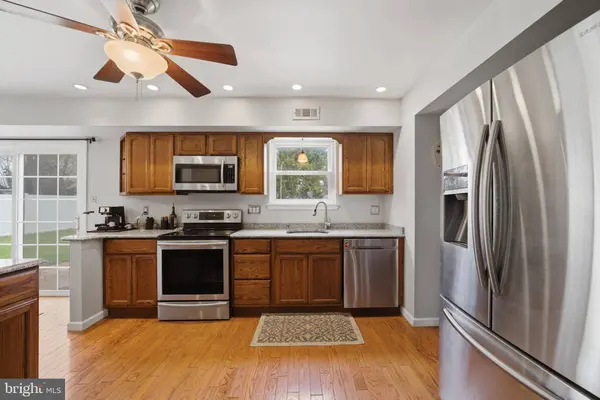 14 WOODHURST DR, Mount Holly, NJ 08060