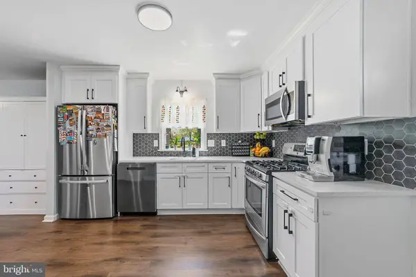 590 SUNHAVEN DR, Clayton, NJ 08312