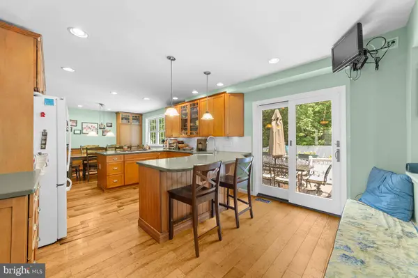 238 ST DAVID DR, Mount Laurel, NJ 08054