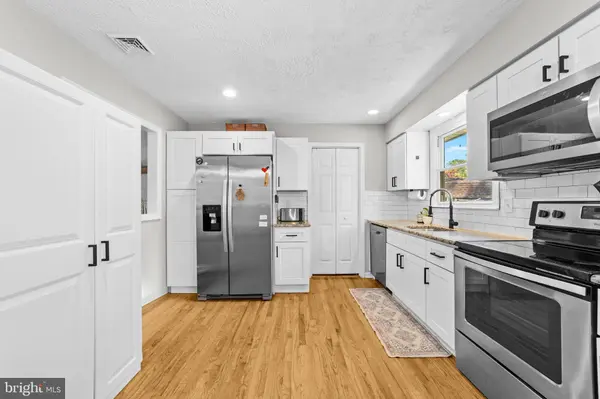 111 APPLE AVE, Browns Mills, NJ 08015