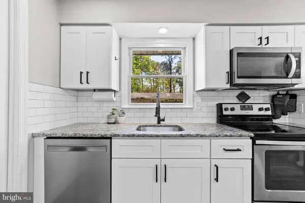 111 APPLE AVE, Browns Mills, NJ 08015