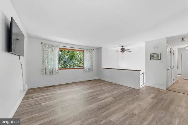 418 DIXONTOWN RD, Medford, NJ 08055