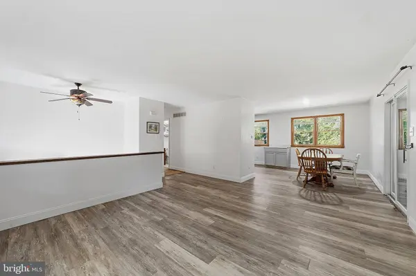 418 DIXONTOWN RD, Medford, NJ 08055