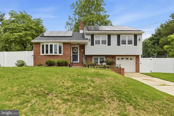 22 WINDING WAY