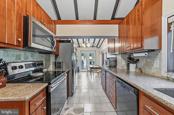 32 RANCOCAS BLVD, Mount Laurel, NJ 08054