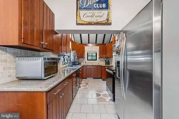 32 RANCOCAS BLVD, Mount Laurel, NJ 08054