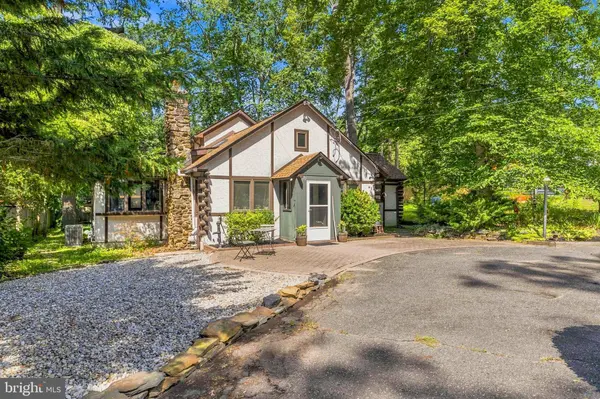32 RANCOCAS BLVD, Mount Laurel, NJ 08054