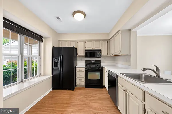 89 KETTLEBROOK DR, Mt Laurel, NJ 08054