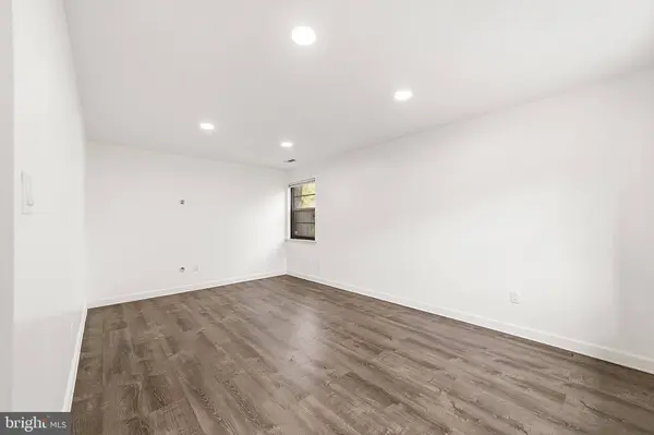 26 LAKESIDE DR, Marlton, NJ 08053