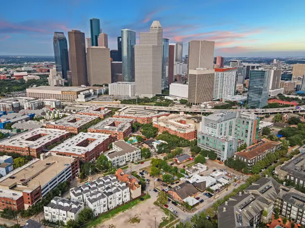 Houston, TX 77002-8542,2006 Helena St