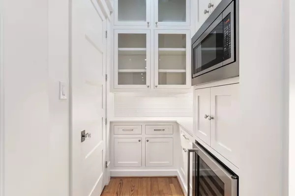 1114 Grovewood LN, Houston, TX 77008