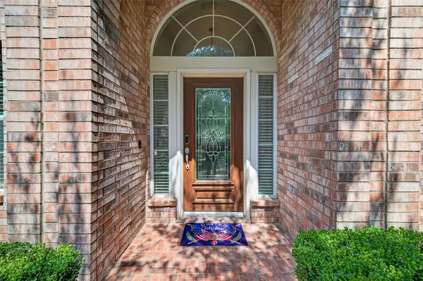 718 Silver Creek CIR, Richmond, TX 77406