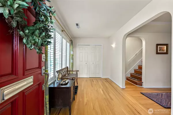 336 Summit AVE, Fircrest, WA 98466