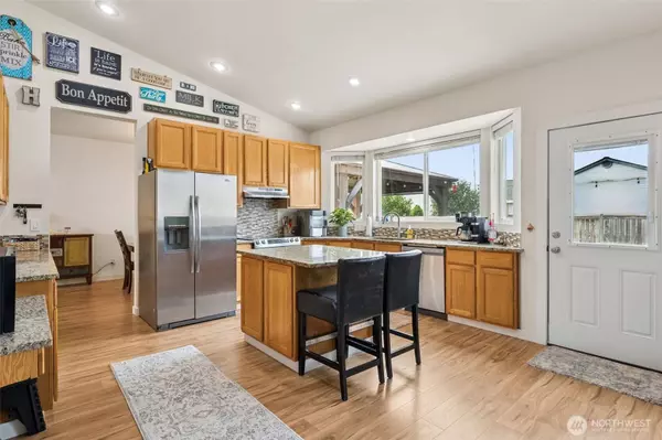 21510 43rd Avenue Ct E, Spanaway, WA 98387