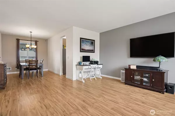 21510 43rd Avenue Ct E, Spanaway, WA 98387