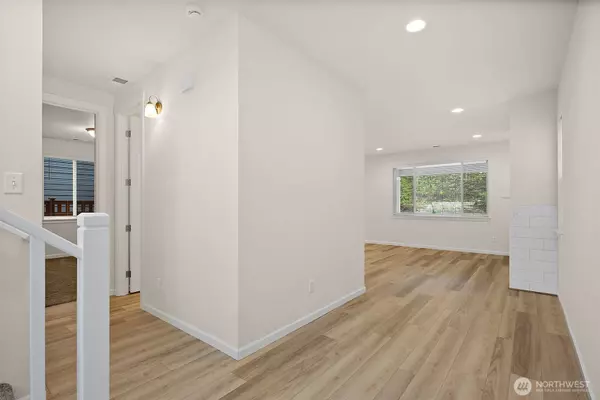 15017 Tyee DR E, Bonney Lake, WA 98391