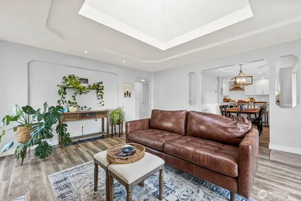 702 Yale ST, Fircrest, WA 98466