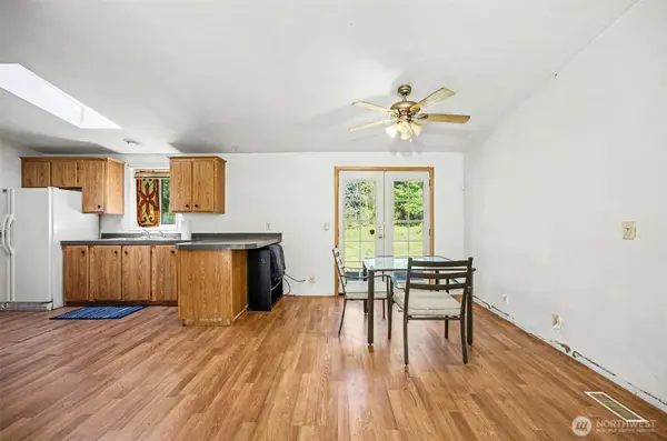 5709 366th ST S, Roy, WA 98580