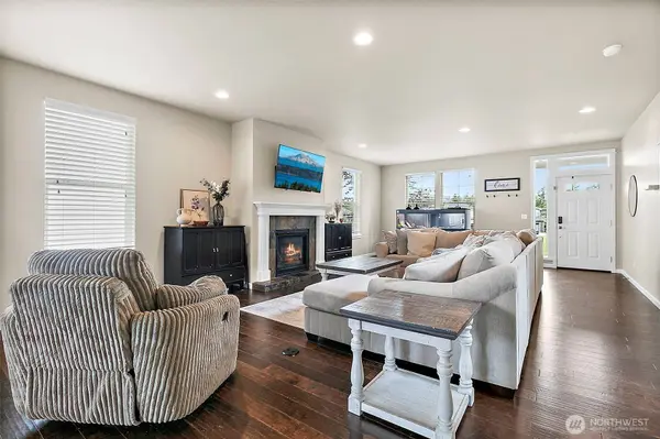18721 138th Street Ct E, Bonney Lake, WA 98391