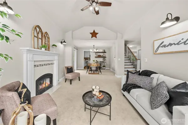 1827 Collins RD, Buckley, WA 98321