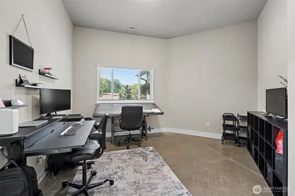 2222 215th ST E, Spanaway, WA 98387