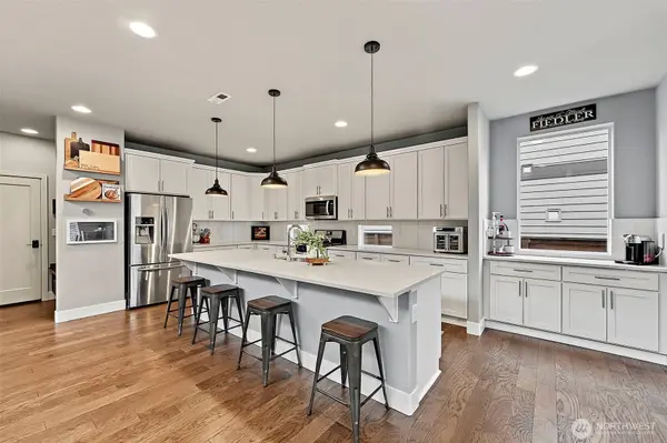 14708 199th AVE E, Bonney Lake, WA 98391