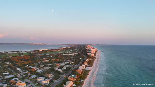 Living on Longboat Key, Florida: What to Know About Life on This Luxurious Barrier Island