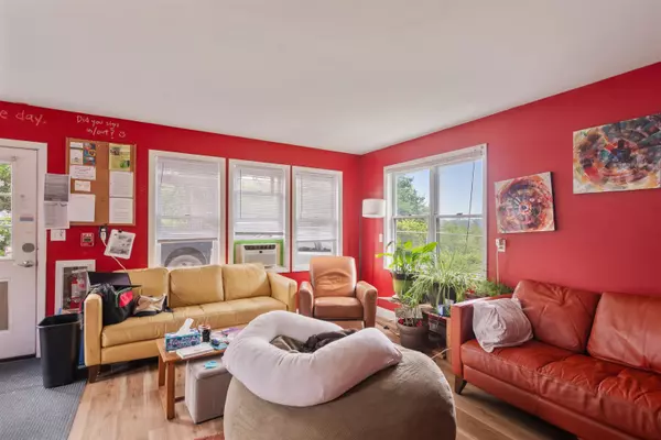 226 Manhattan DR, Burlington, VT 05401