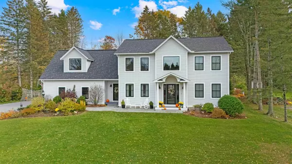 144 Hillcrest LN, Williston, VT 05495